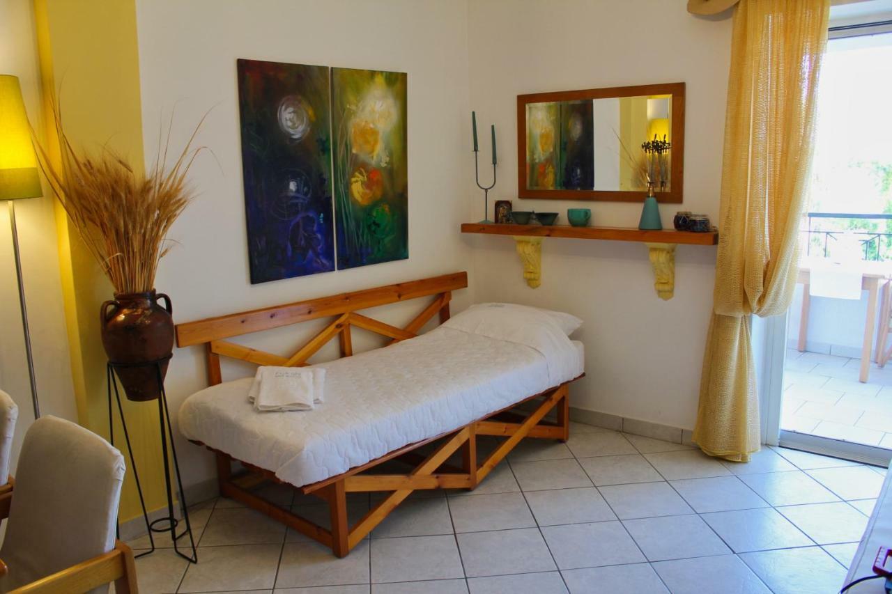 Fokais Beach Apartment Néa Fókaia Extérieur photo